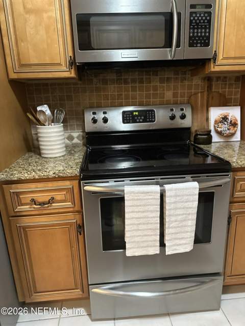 7800 Point Meadows Drive #531, Jacksonville FL - photo 9 of 38