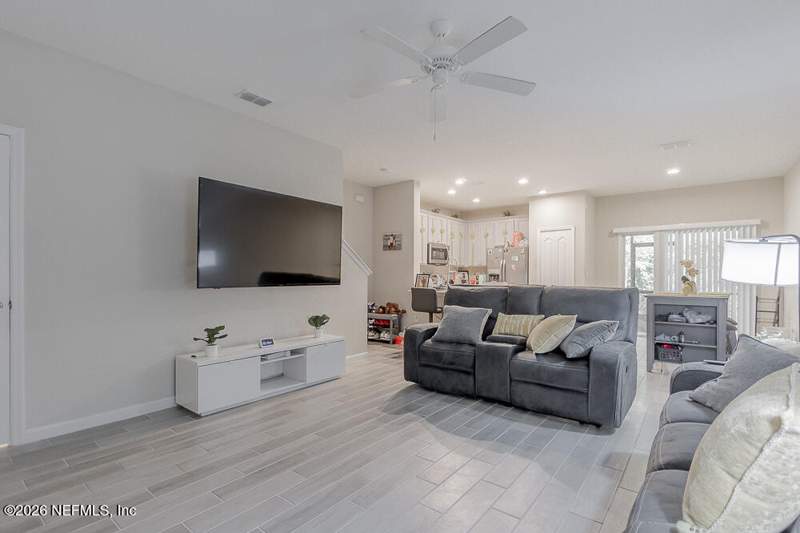 3 bedroom Townhouse at 13249 Spartina Grass Drive, Spartina Cove, Jacksonville — photo 4