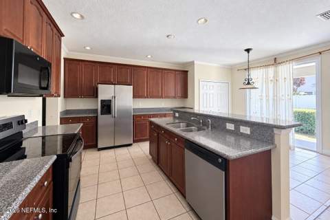 12198 Wynnfield Lakes Circle, Jacksonville FL - photo 10 of 12