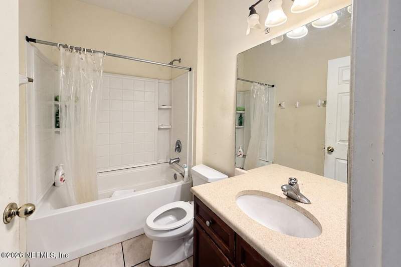 4 bedroom Single Family Residence at 12198 WYNNFIELD LAKES Circle, Wynnfield Lakes, Jacksonville — photo 5