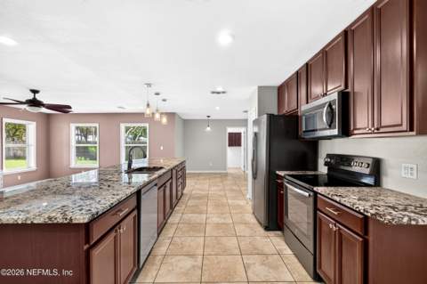 2895 Plainwood Place, Green Cove Springs FL - photo 6 of 31