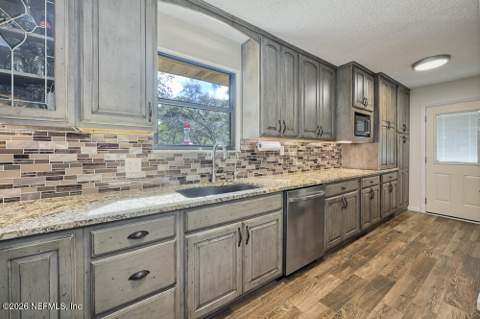 7068 Oakridge Drive, Glen St. Mary FL - photo 7 of 45