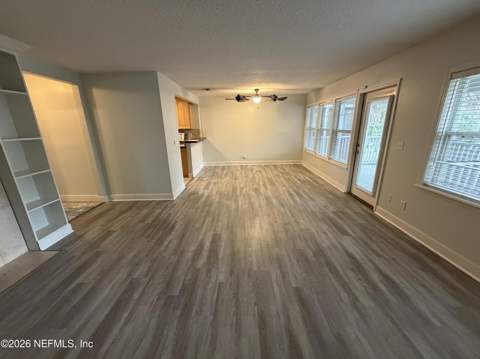 3434 Blanding Boulevard #212, Jacksonville FL - photo 7 of 40