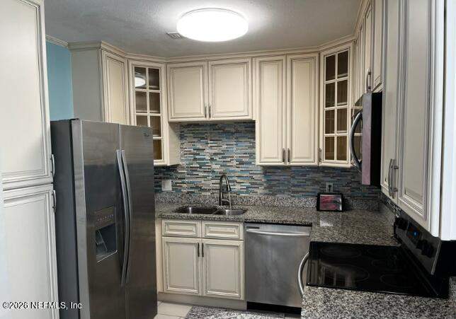 2 bedroom Condominium at 4301 Plaza Gate Lane #301, Golfview Condominium, Jacksonville — photo 4