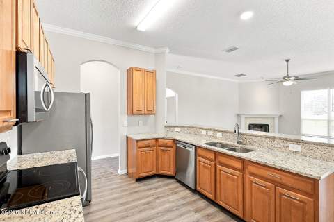 2995 SOUTHBANK Circle, Green Cove Springs FL - photo 9 of 21