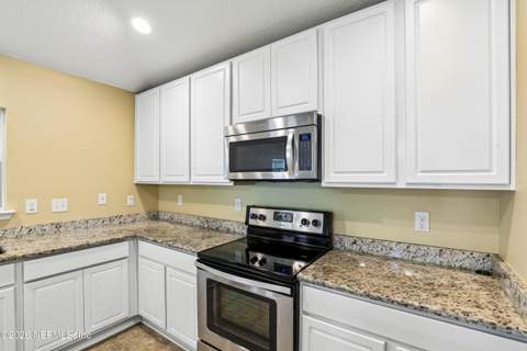 7558 GROSSMAN Court, Jacksonville FL - photo 13 of 34