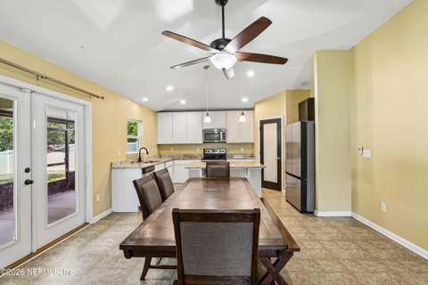7558 GROSSMAN Court, Jacksonville FL - photo 10 of 34