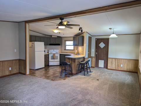 120 Reaves Avenue, Interlachen FL - photo 6 of 26
