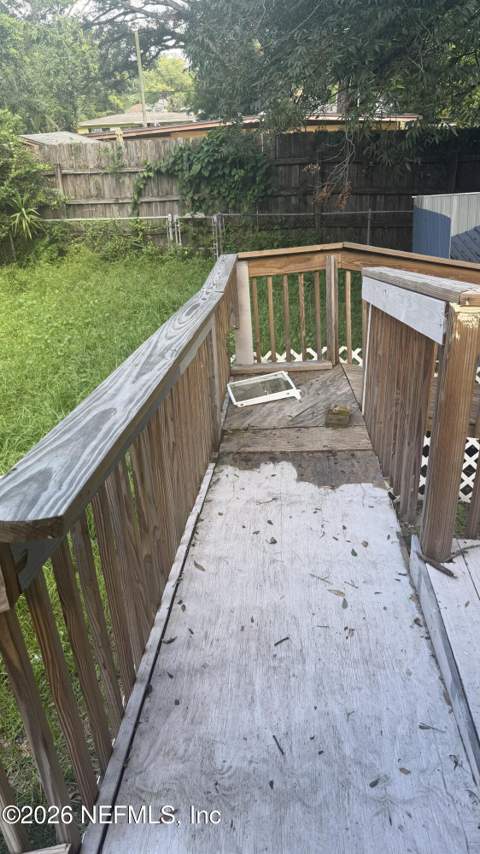 285 E 46th Street, Jacksonville FL - photo 7 of 17