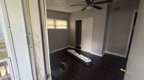 285 E 46th Street, Jacksonville FL - photo 8 of 17