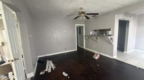 285 E 46th Street, Jacksonville FL - photo 10 of 17