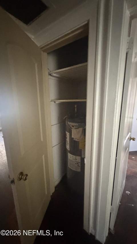 285 E 46th Street, Jacksonville FL - photo 14 of 17