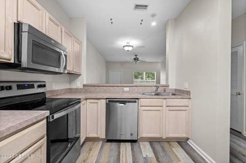 403 Southern Branch Lane, St. Johns FL - photo 9 of 48