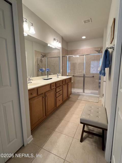 8601 Little Swift Circle #30-F, Jacksonville FL - photo 21 of 33