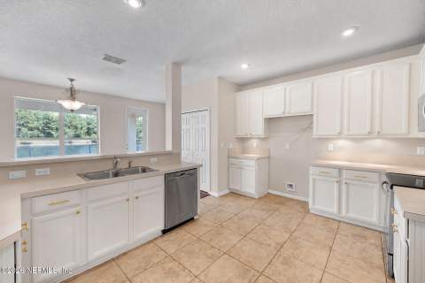 2970 Piedmont Manor Drive, Orange Park FL - photo 14 of 101