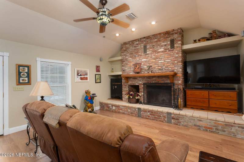3 bedroom Single Family Residence at 177 Central Avenue, Model Land Comp, San Mateo — photo 4