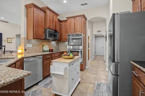 3529 Oglebay Drive, Green Cove Springs FL - photo 17 of 60