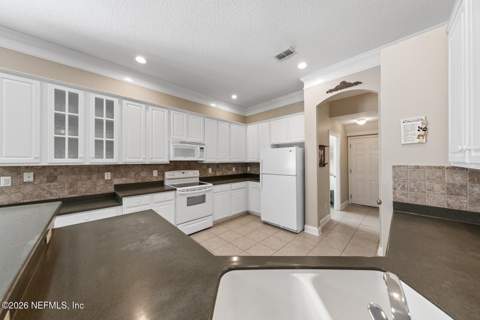 3078 Wandering Oaks Drive, Orange Park FL - photo 14 of 58