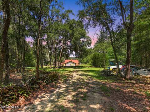 316 Macgill Street, Interlachen FL - photo 7 of 107