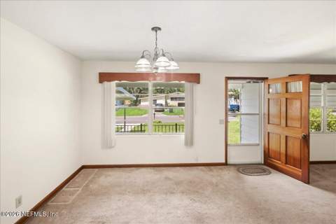 3216 Lansdell Drive, Jacksonville FL - photo 6 of 29