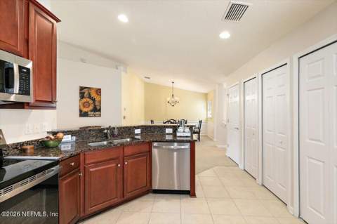 8686 Little Swift Circle, Jacksonville FL - photo 8 of 36
