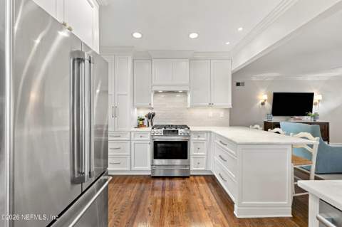4727 Verona Avenue, Jacksonville FL - photo 8 of 35