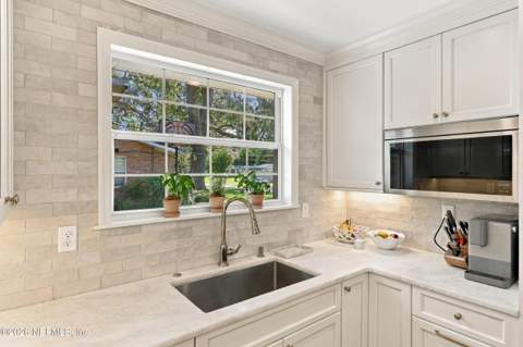 4727 Verona Avenue, Jacksonville FL - photo 13 of 35