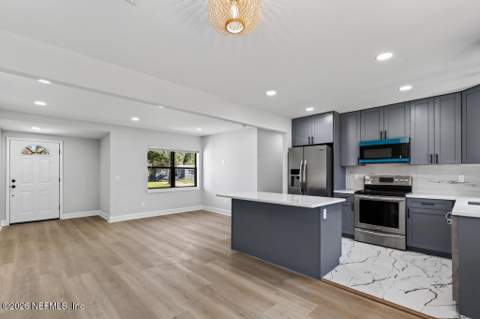 6750 Sans Souci Road, Jacksonville FL - photo 13 of 43