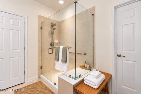 8686 Little Swift Circle, Jacksonville FL - photo 12 of 36