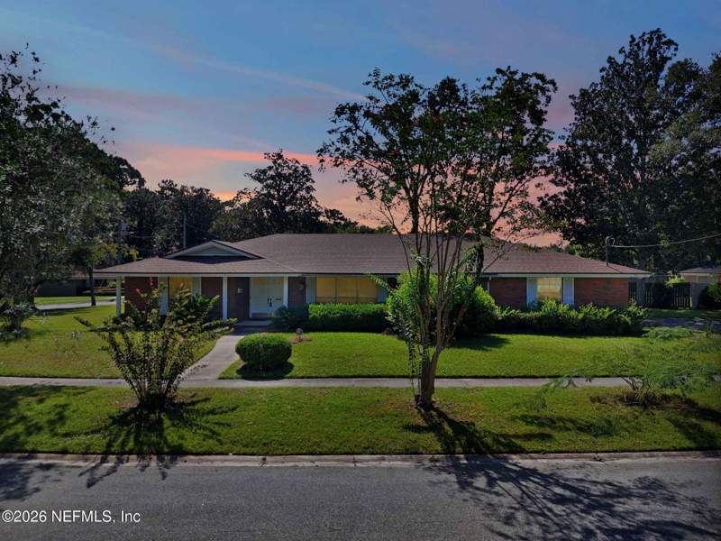 3 bedroom Single Family Residence at 1207 JAMAICA Court, Grove Park, Jacksonville — photo 1