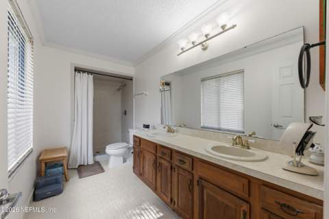 12459 Shady Creek Drive, Jacksonville FL - photo 24 of 48