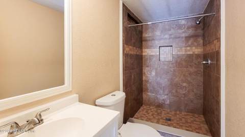 210 WALKUP Street, Interlachen FL - photo 13 of 33