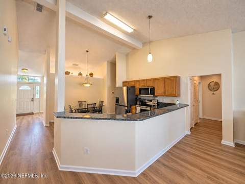 1824 Hawkins Cove Drive, Jacksonville FL - photo 9 of 29