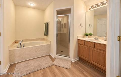 1824 Hawkins Cove Drive, Jacksonville FL - photo 14 of 29