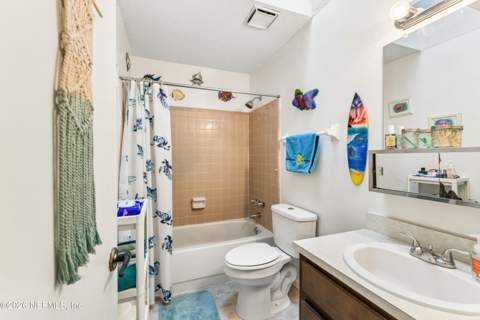 8812 Cavender Drive, Jacksonville FL - photo 15 of 30