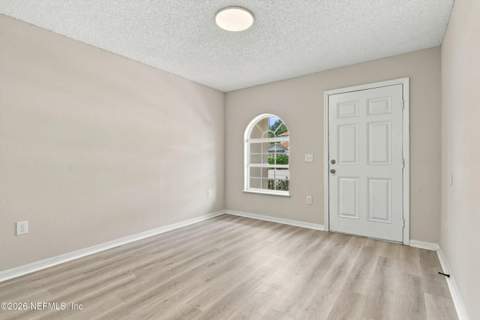 6614 Gentle Oaks Drive, Jacksonville FL - photo 7 of 45