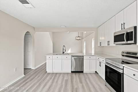 6614 Gentle Oaks Drive, Jacksonville FL - photo 18 of 45