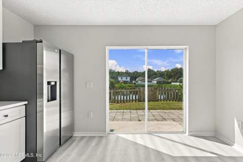 6614 Gentle Oaks Drive, Jacksonville FL - photo 19 of 45