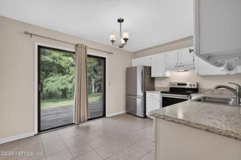 3313 W DONZI Way, Jacksonville FL - photo 11 of 35