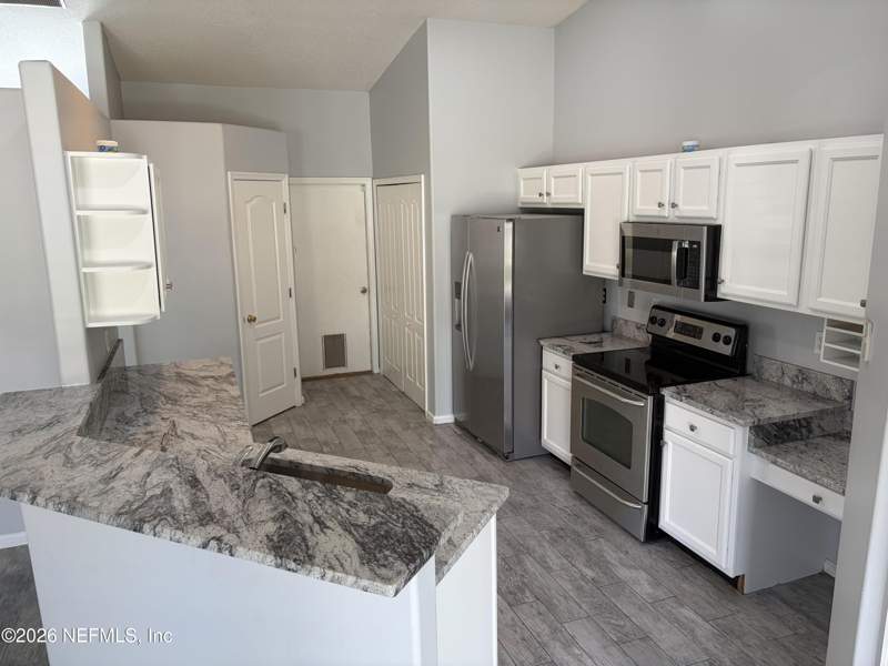 3 bedroom Single Family Residence at 12767 Quincy Bay, Johns Creek, Jacksonville — photo 3
