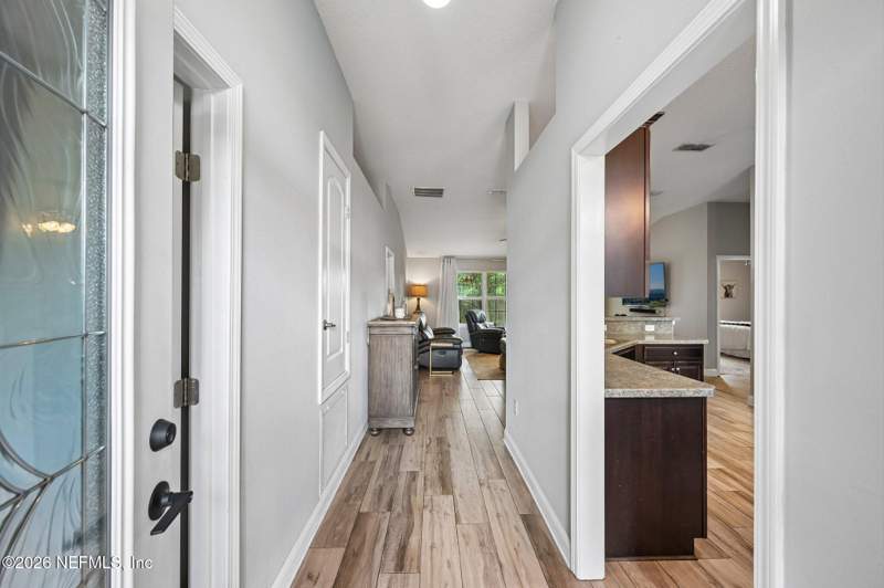 4 bedroom Single Family Residence at 6558 Pemberley Lane, Westland Oaks, Jacksonville — photo 4