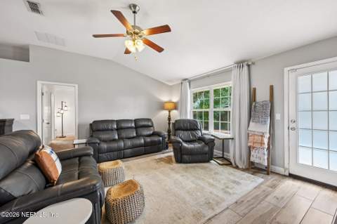 6558 Pemberley Lane, Jacksonville FL - photo 10 of 38
