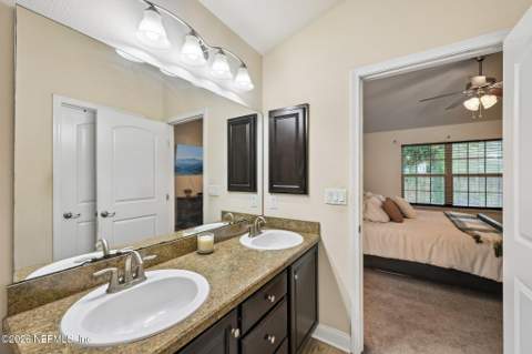6558 Pemberley Lane, Jacksonville FL - photo 17 of 38