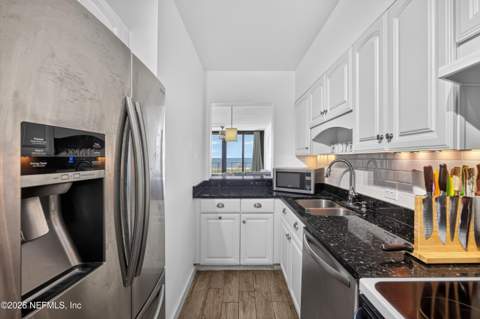 601 1st Street #2B, Jacksonville Beach FL - photo 15 of 46