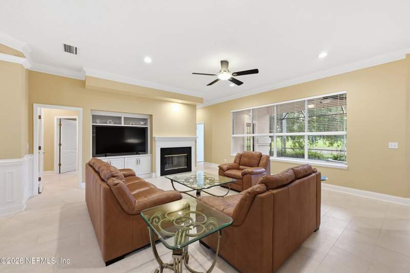 5 bedroom Single Family Residence at 1532 Nottingham Knoll Drive, Queens Harbour, Jacksonville — photo 2