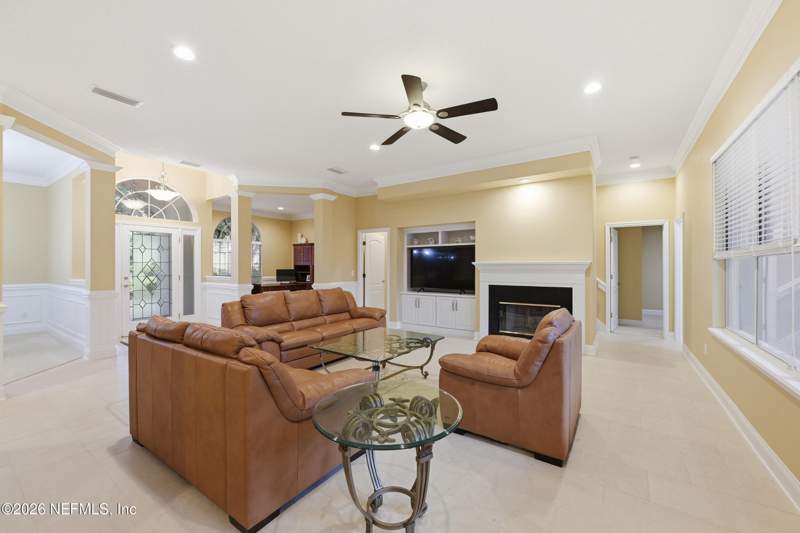 5 bedroom Single Family Residence at 1532 Nottingham Knoll Drive, Queens Harbour, Jacksonville — photo 4
