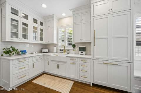 3633 PINE Street, Jacksonville FL - photo 12 of 70