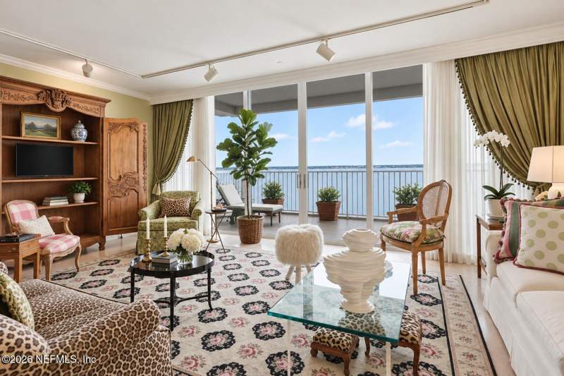 2 bedroom Condominium at 1560 Lancaster Terrace #908, Broadview Terrace, Jacksonville — photo 2