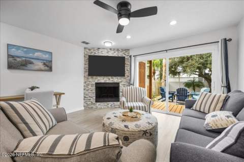 2106 Gail Avenue, Jacksonville Beach FL - photo 8 of 26