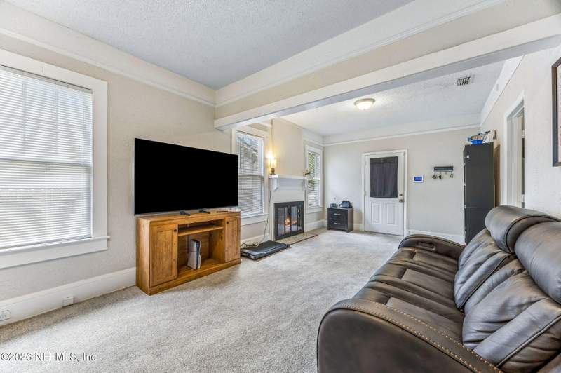 3 bedroom Single Family Residence at 683 Bridal Avenue, Paradise Vista, Jacksonville — photo 4